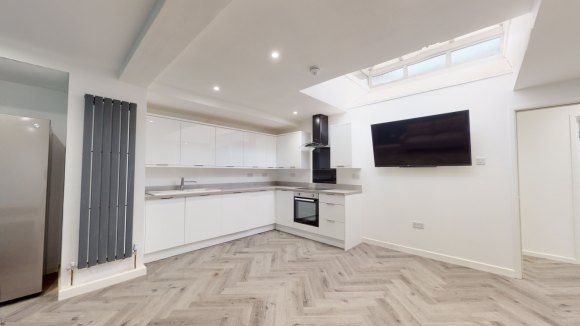 Property photo 3 of 12 8270533.Jpg