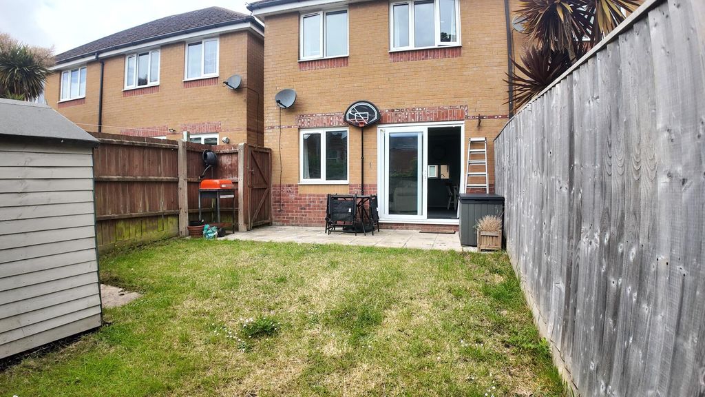 Property photo 1 of 11 Rear Garden