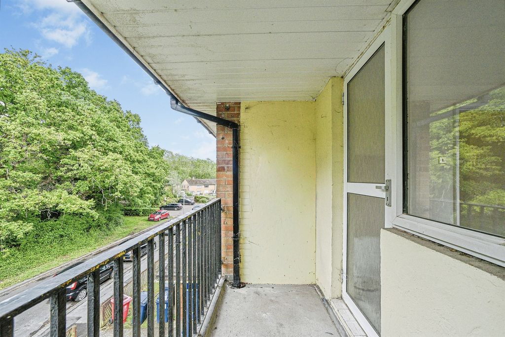 Additional image 8 of 2 bed flat for saleMasons Road, Headington, Oxford OX3