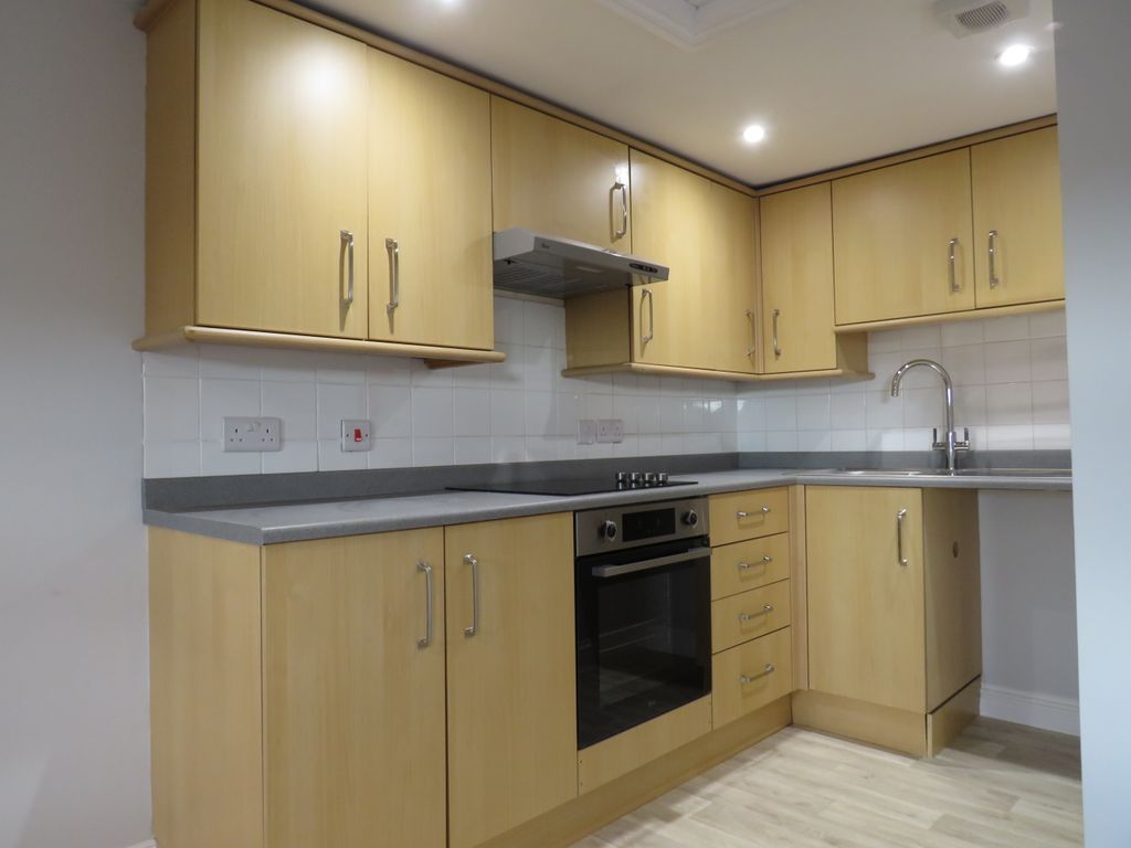 Property photo 3 of 11 Image