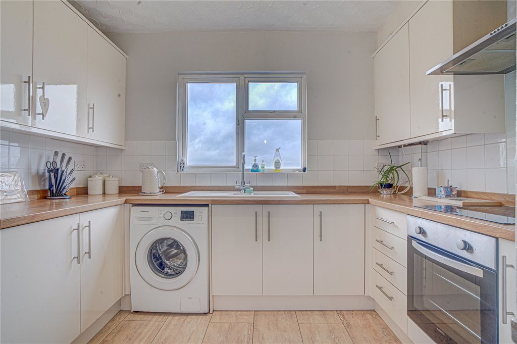 Property photo 3 of 12 Picture No. 05