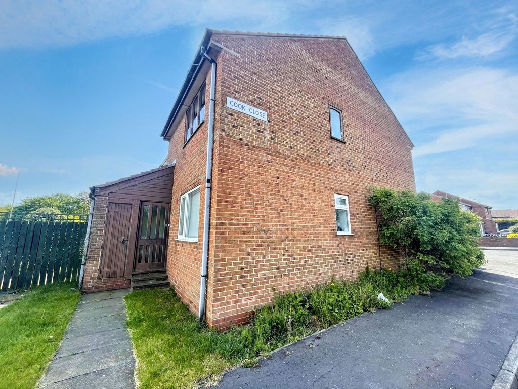 Property photo 1 of 6