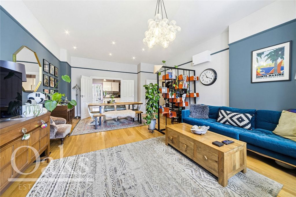 Property photo 2 of 13 Picture No. 03