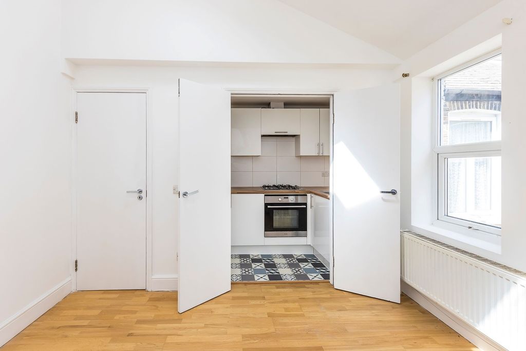 Property photo 2 of 7 7c1