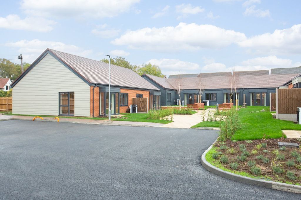 Property photo 3 of 9 Picture 3