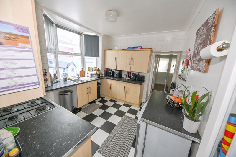 Property photo 2 of 8 Photo 5