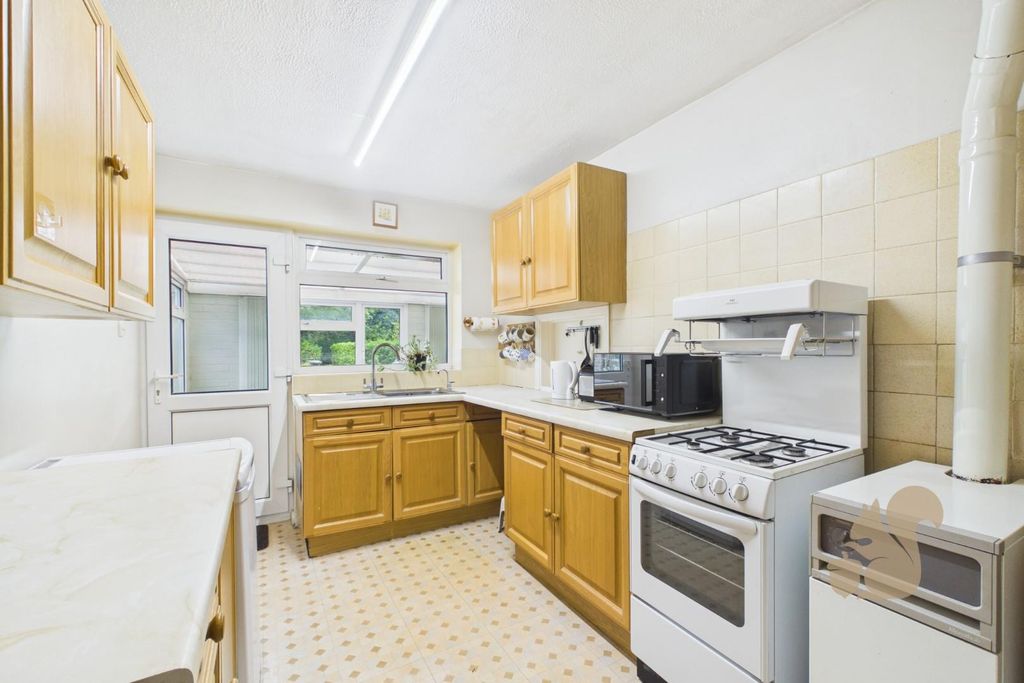 Property photo 3 of 30 Cam01659G0-Pr0797-Still009.Jpg