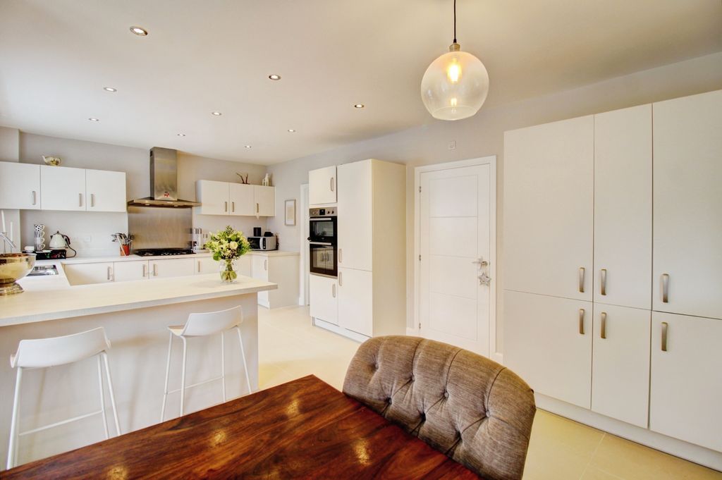 Additional image 8 of 5 bed detached house for saleFleming Drive, Lichfield WS13