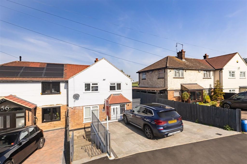 Property photo 1 of 34 54 Shaftesbury  (32).Jpg