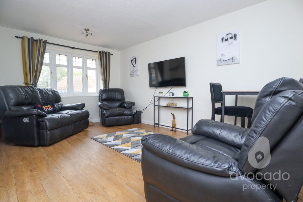 Property photo 3 of 9 4552298