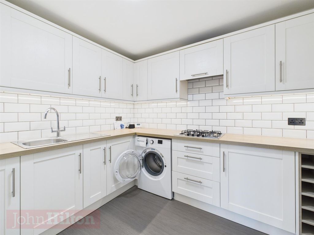 Property photo 2 of 8 Cam02534G0-Pr0612-Still001.Jpg