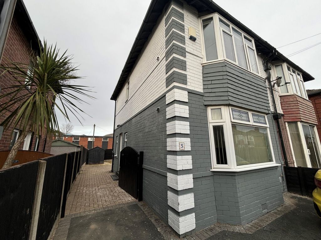 Property photo 1 of 14 Picture No. 15