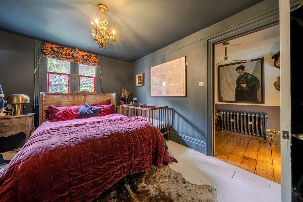 Property photo 2 of 15 1-6A2Aac42ce7E2-1...