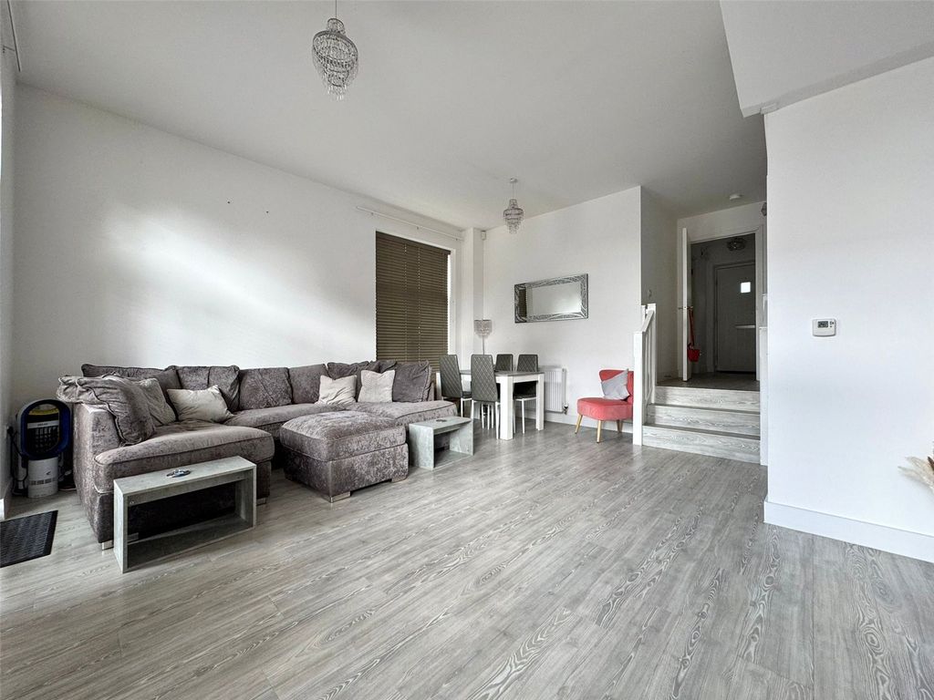Property photo 3 of 14 Picture No. 22