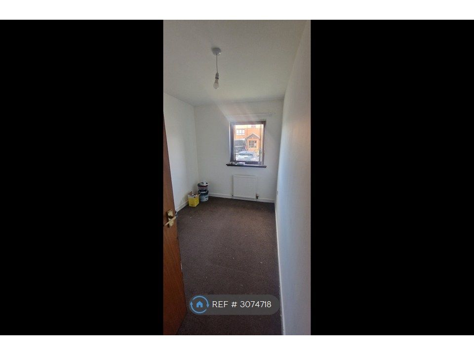 Property photo 2 of 4 2nd Bedroom