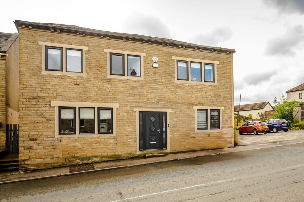 Property photo 1 of 24
