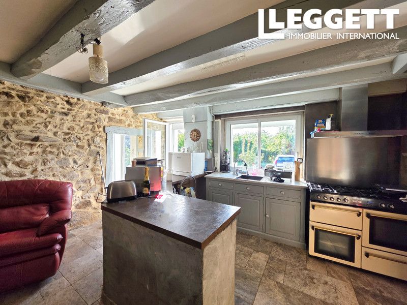 Property photo 3 of 10