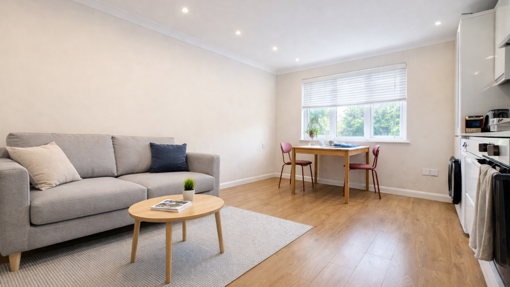 Property photo 2 of 8