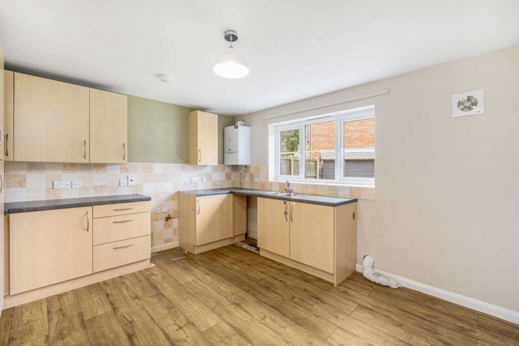 Property photo 3 of 12 5 Ostler Walk (Kirton)-7 - Copy