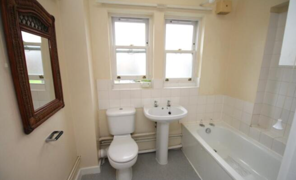 Property photo 3 of 3