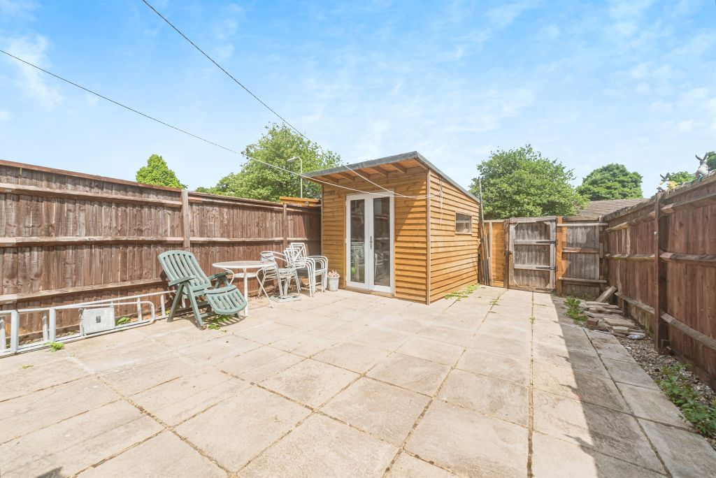 Property photo 2 of 17