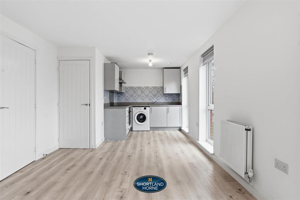 Property photo 3 of 17 58 Dennis Davison Place (15 Of 19).Jpg