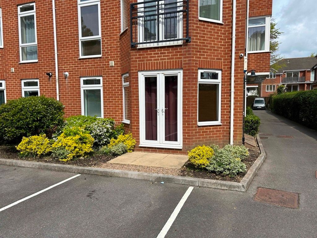 Property photo 2 of 10