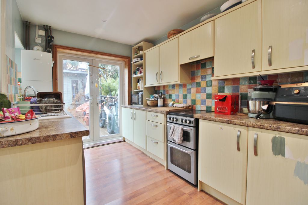 Property photo 3 of 15