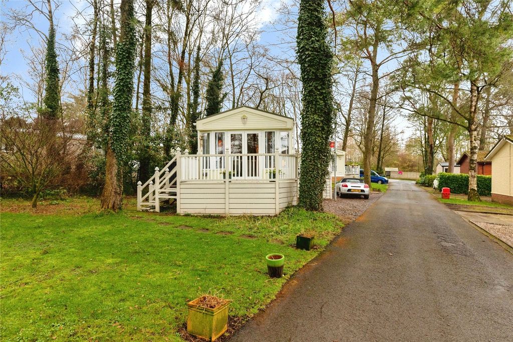 Property photo 1 of 25 Front