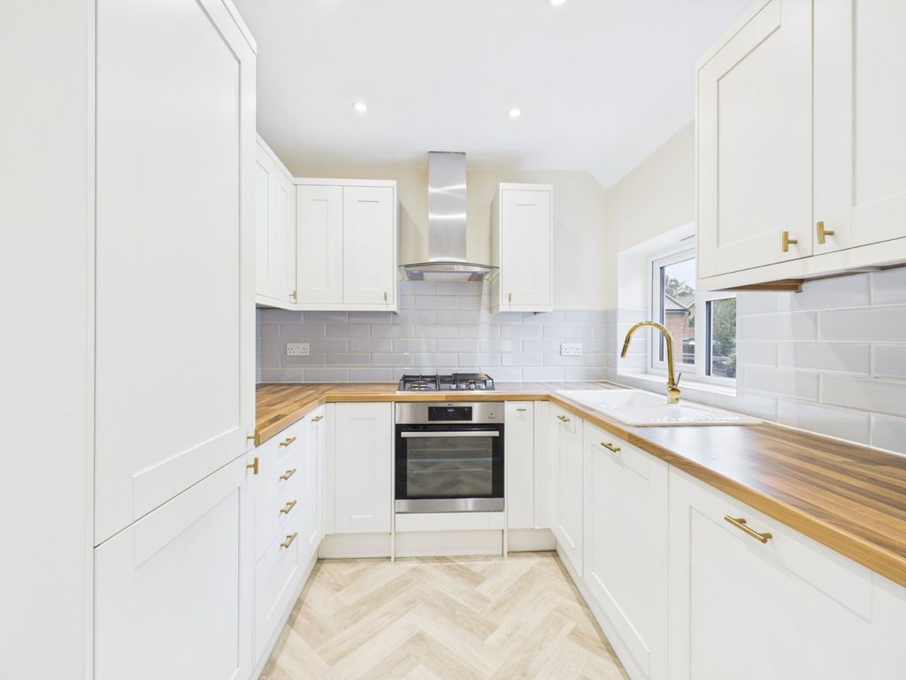 Property photo 2 of 8 Picture No. 03