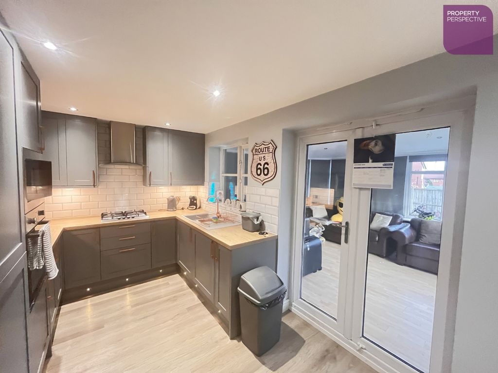 Property photo 3 of 12 Pbox-Img.Jpg