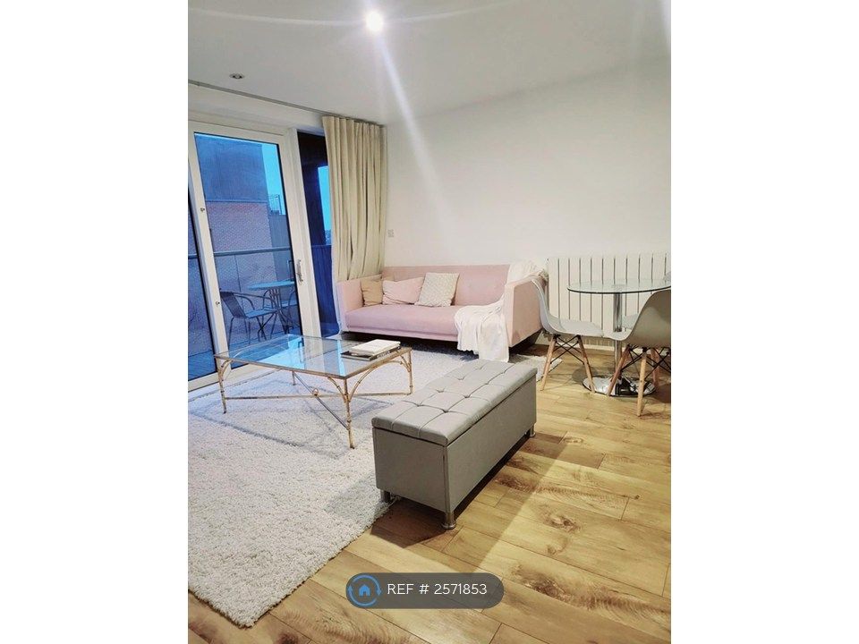 Property photo 3 of 26 Classy Interior Design