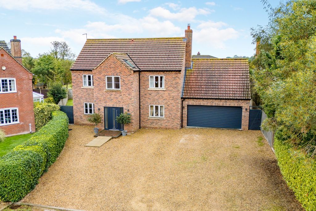 Property photo 1 of 44 5893360