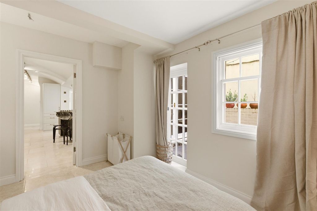 Additional image 18 of 2 bed flat for sale4 Bertie Terrace, Warwick Place, Leamington Spa CV32