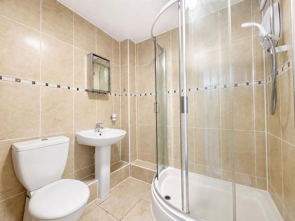 Property photo 2 of 6 2