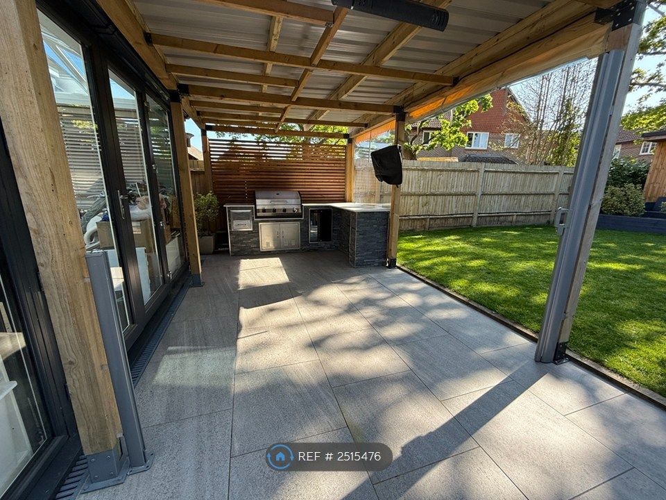 Property photo 3 of 28