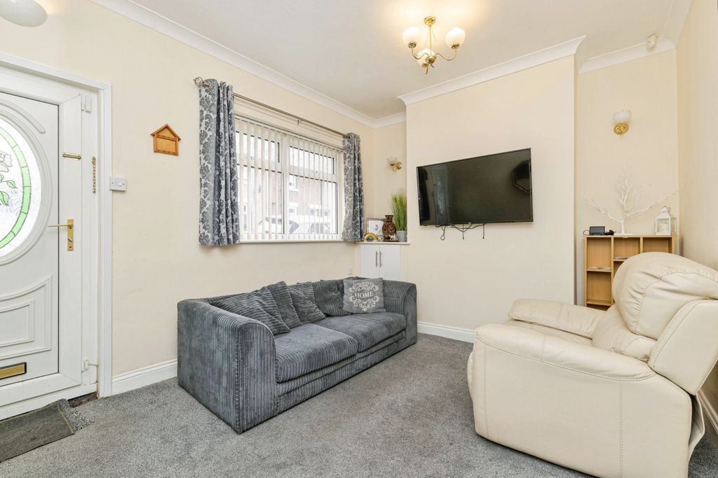 Property photo 3 of 15