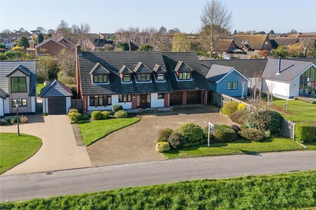 Property photo 2 of 24 Picture No. 29