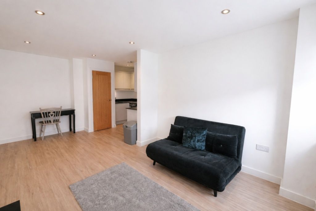 Property photo 2 of 6