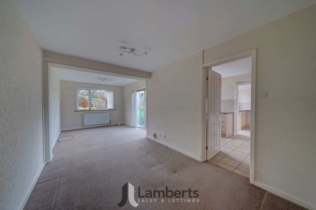 Property photo 3 of 26 Dining/Family Room