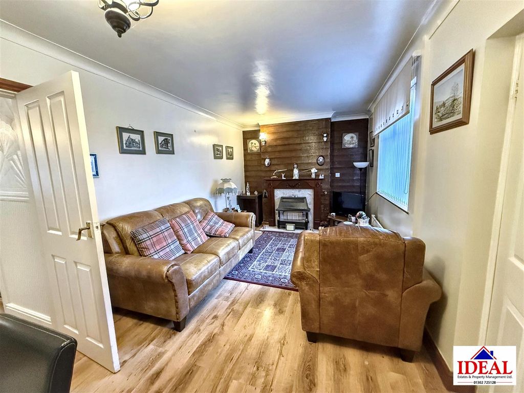 Property photo 2 of 16 Image00017.Jpg