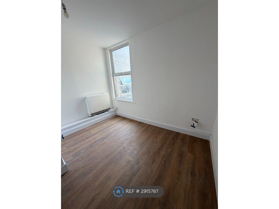 Property photo 3 of 3