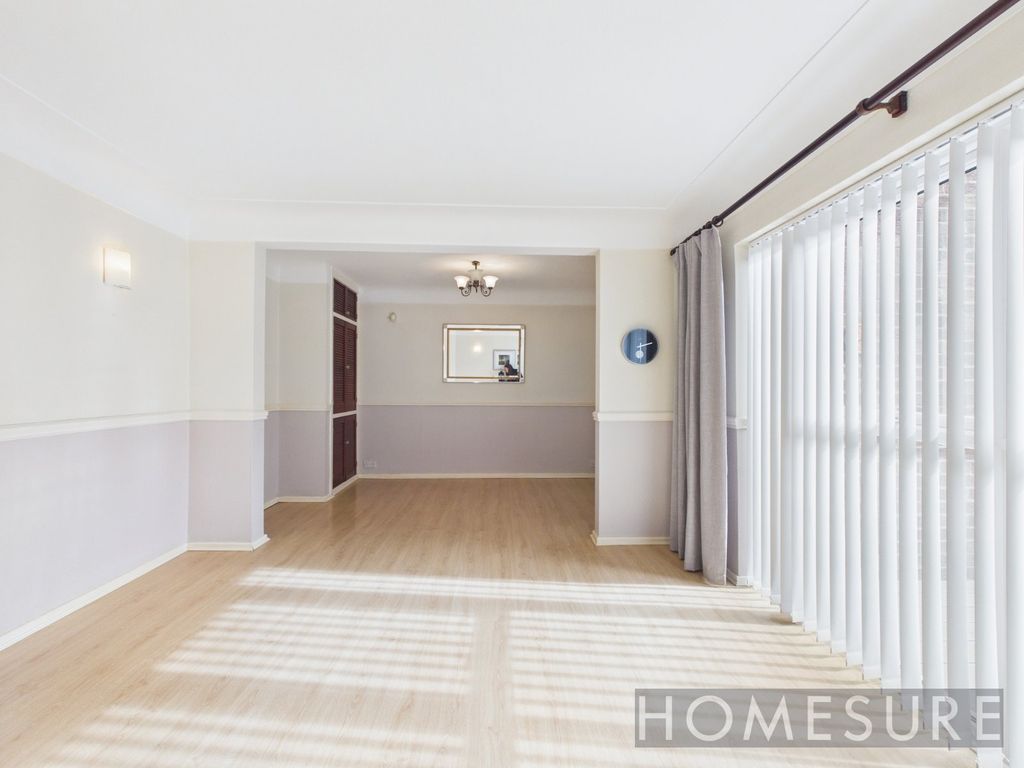 Property photo 3 of 31 Picture No. 14