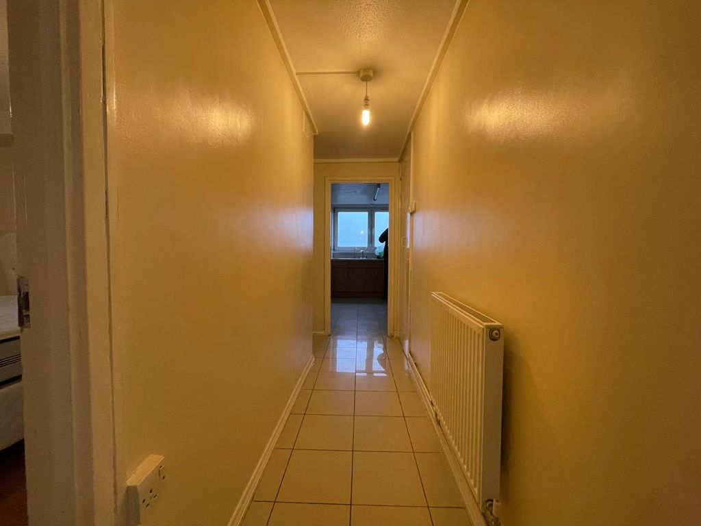 Property photo 3 of 14 Photo 5