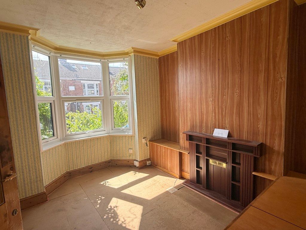 Property photo 3 of 11 Living Room In House In Need Of Improvement