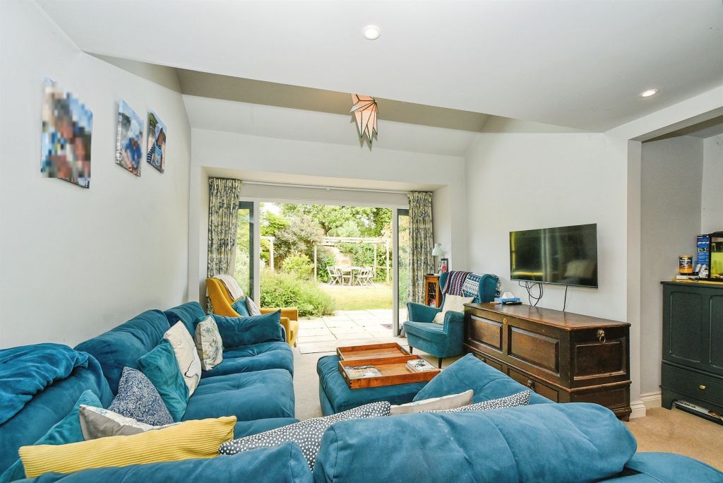 Property photo 3 of 16