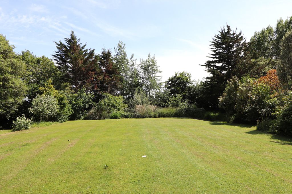 Property photo 1 of 7 Picture No. 22