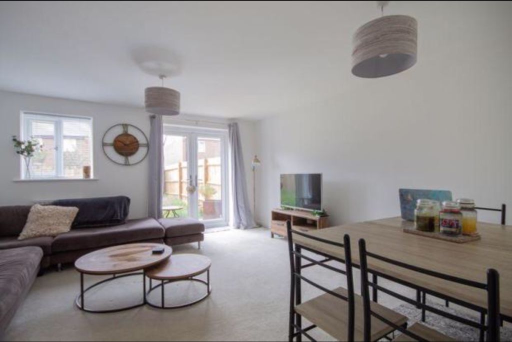 Property photo 2 of 7