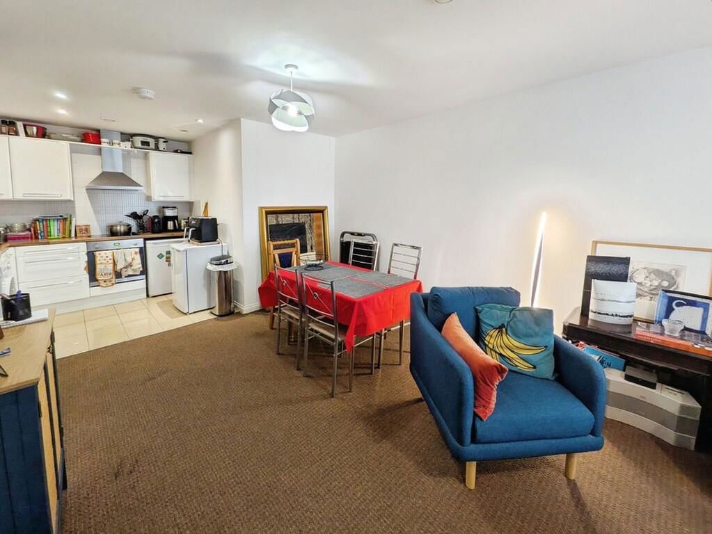 Property photo 3 of 13