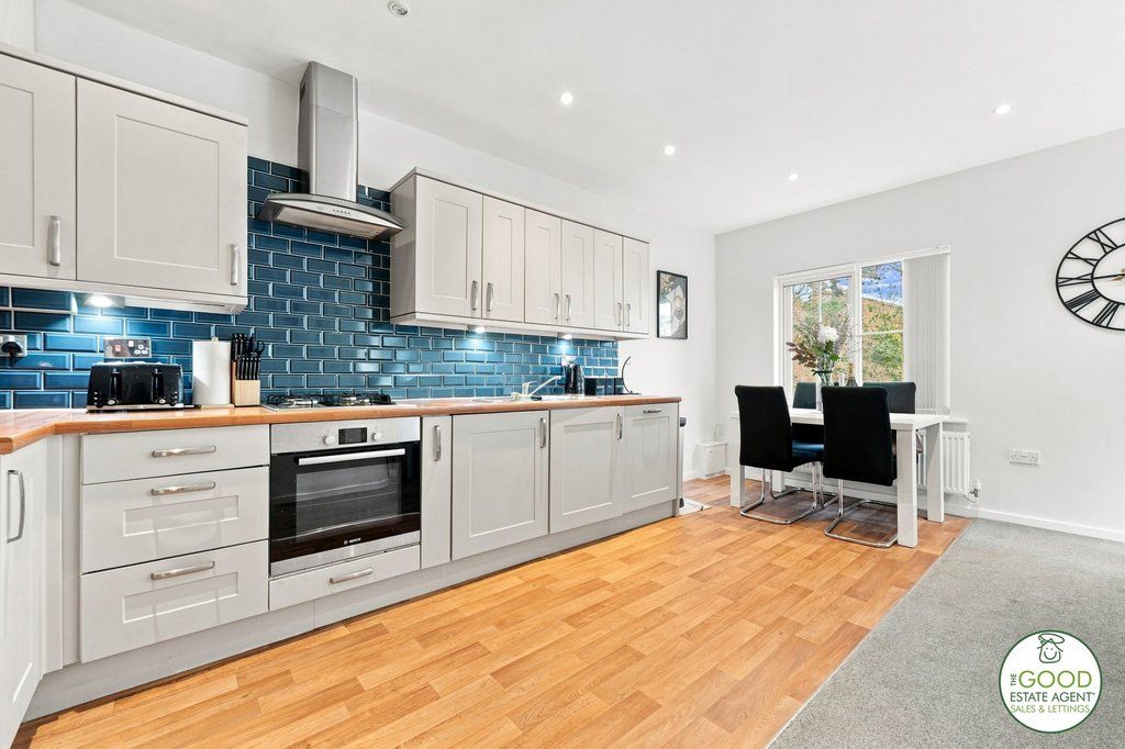 Property photo 3 of 14